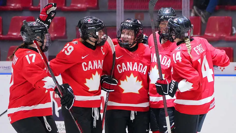 10 Female Hockey Players Changing the Game in 2024